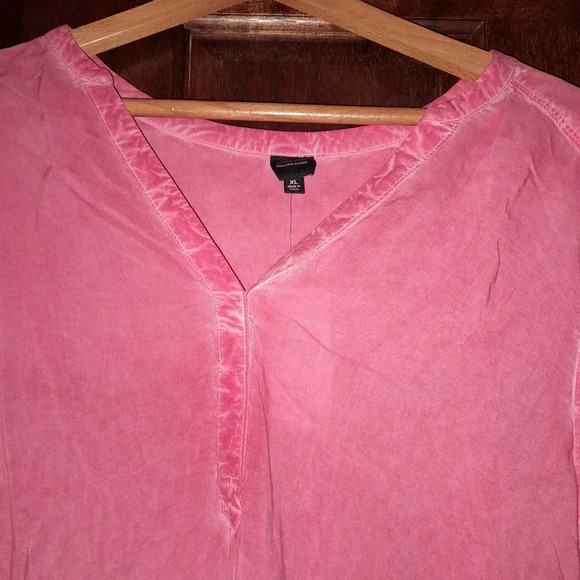 Blue Saks Fifth Avenue Pink Top - Picture 2 of 5